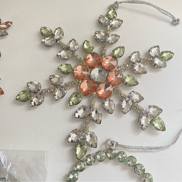 Martha Stewart Tree Decor Facet Jeweled Snowflakes and Circle Ornaments - Picture 2 of 8